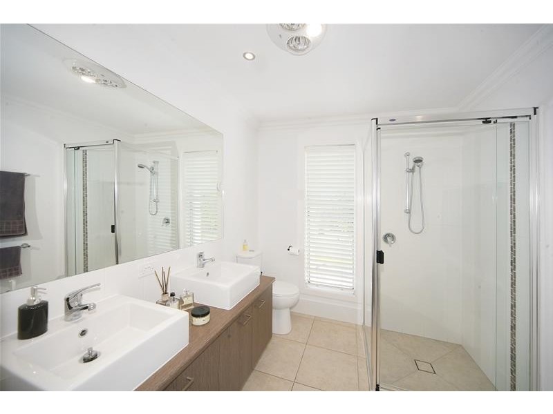 6 Flindersia Place, Mountain Creek QLD 4557