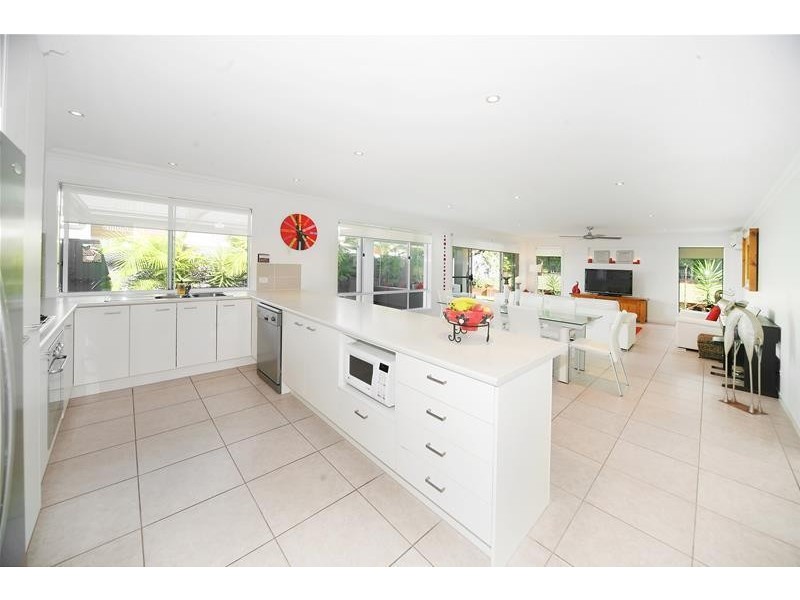 6 Flindersia Place, Mountain Creek QLD 4557