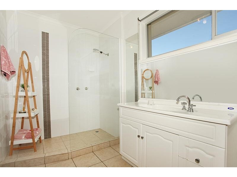 32 Hilltop Crescent, Maroochydore QLD 4558