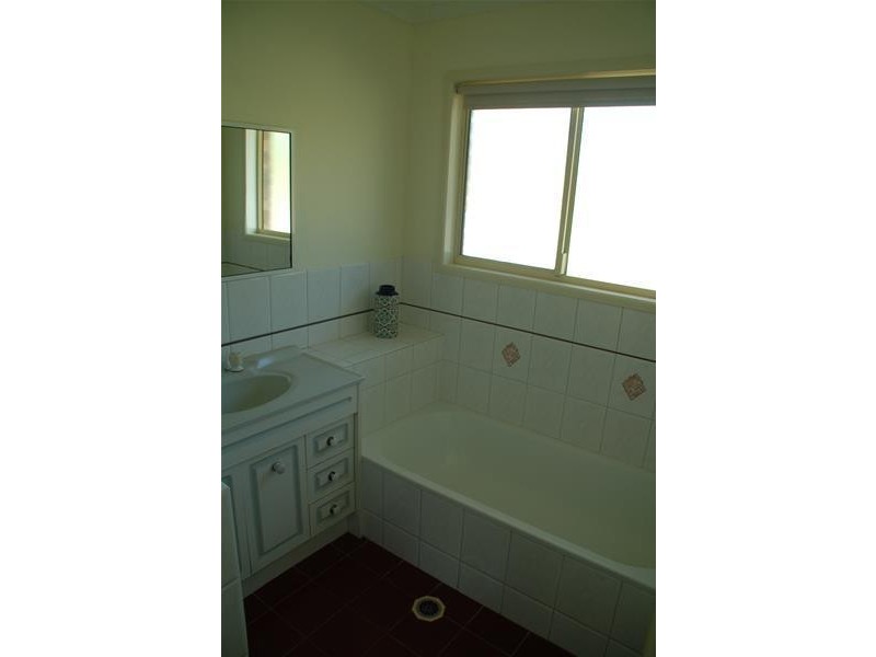 16 Lily Street, Southside QLD 4570