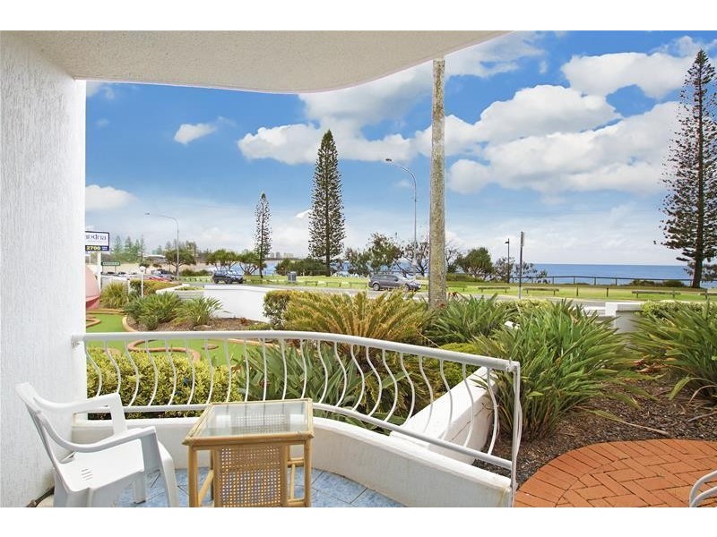 1/236 Alexandra Parade, Alexandra Headland QLD 4572