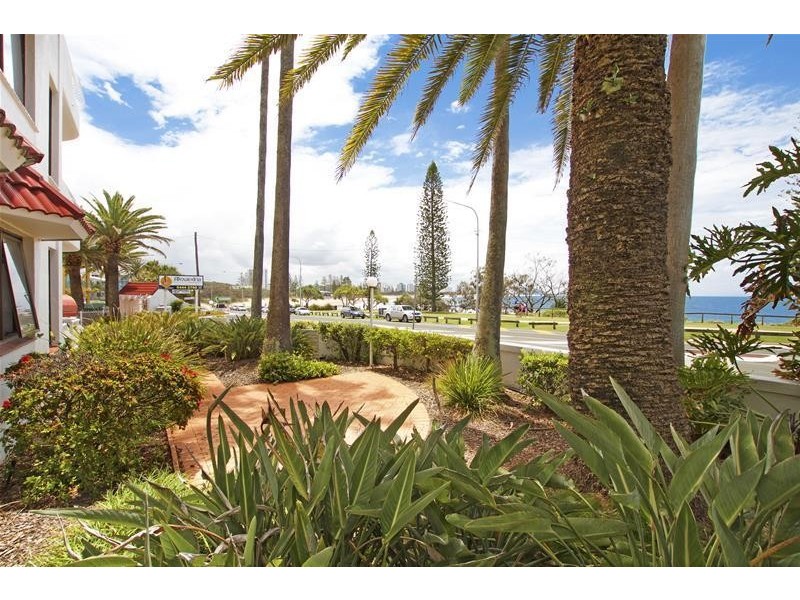 1/236 Alexandra Parade, Alexandra Headland QLD 4572