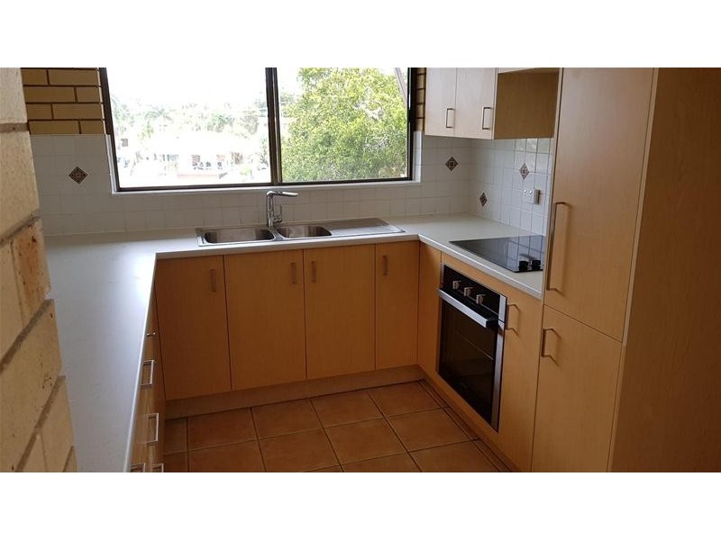 8/8 Tarwarri Crescent, Mooloolaba QLD 4557