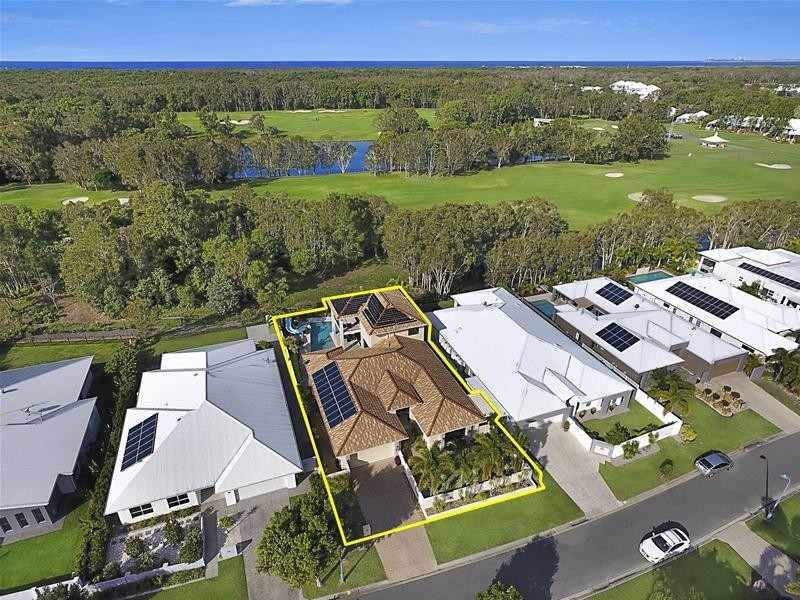 23 Hetherington Drive, Twin Waters QLD 4564