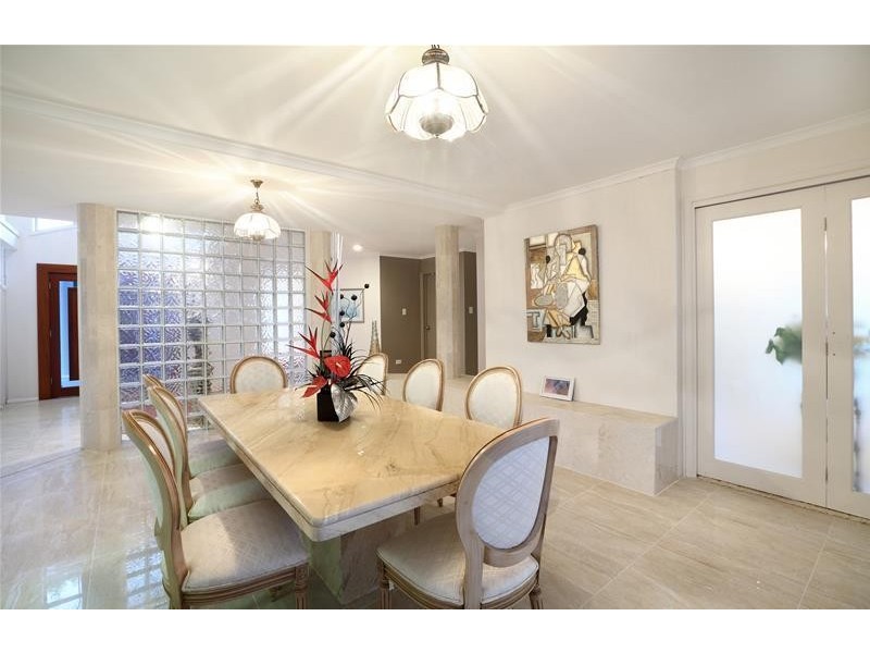 15 Rosslyn Court, Buderim QLD 4556