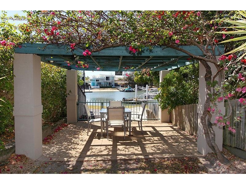 1 Awoonga Court, Mooloolaba QLD 4557