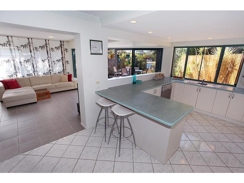 1 Awoonga Court, Mooloolaba QLD 4557