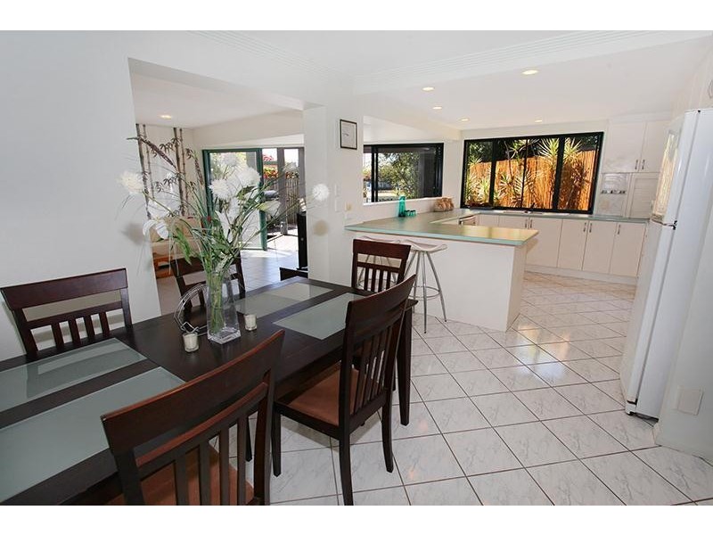 1 Awoonga Court, Mooloolaba QLD 4557