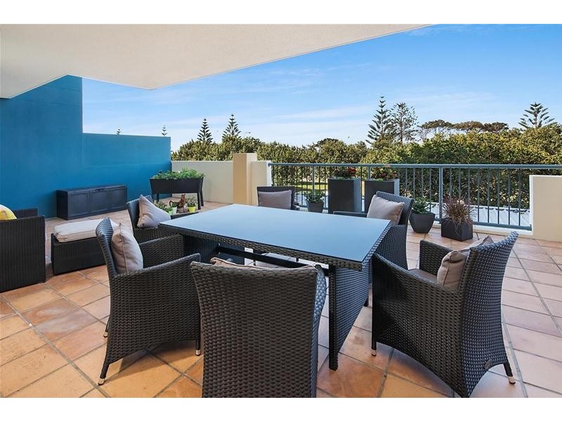 214/102 Alexandra Parade, Alexandra Headland QLD 4572