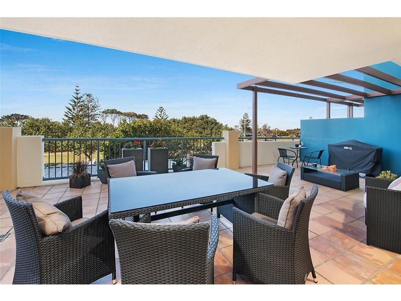 214/102 Alexandra Parade, Alexandra Headland QLD 4572