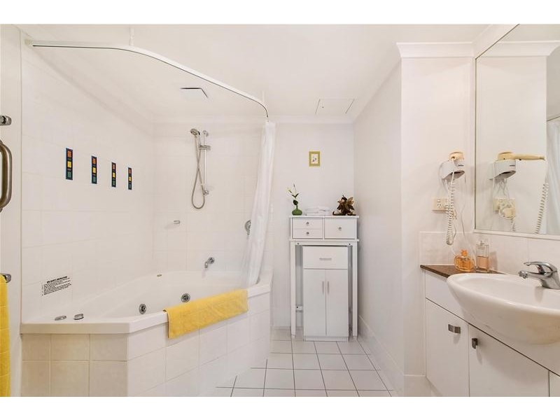 214/102 Alexandra Parade, Alexandra Headland QLD 4572