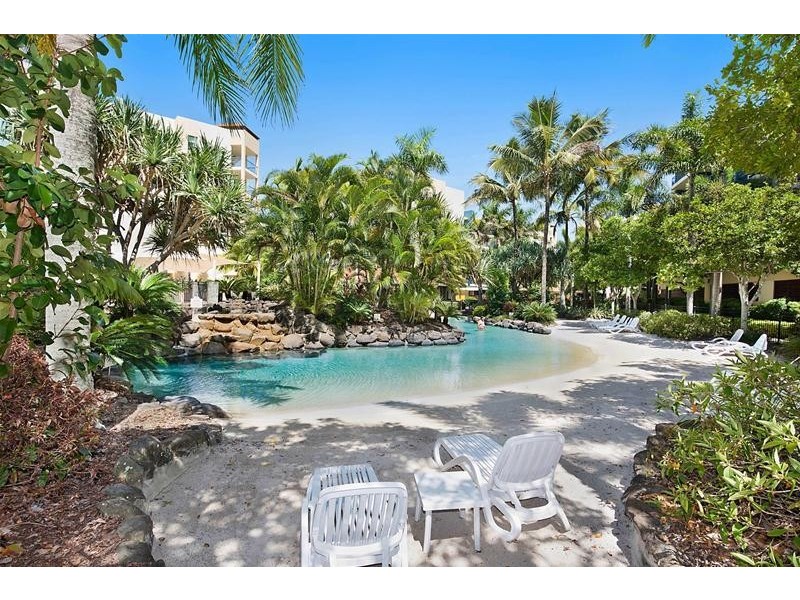 214/102 Alexandra Parade, Alexandra Headland QLD 4572