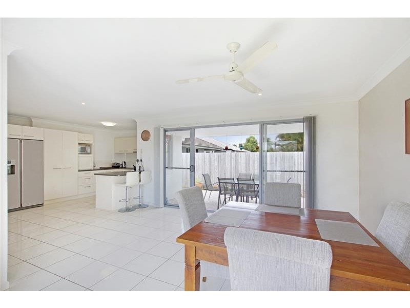 4 Maplespring Street, Sippy Downs QLD 4556