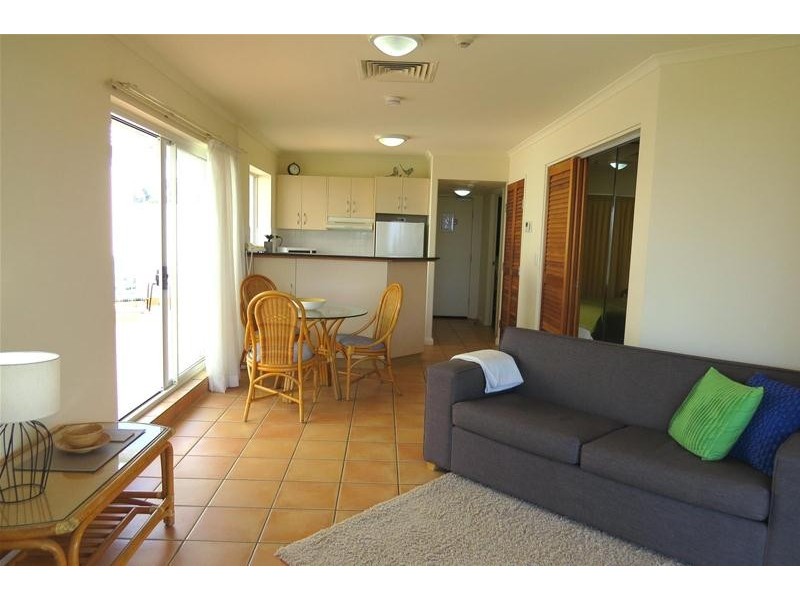 438/180 Alexandra Parade, Alexandra Headland QLD 4572