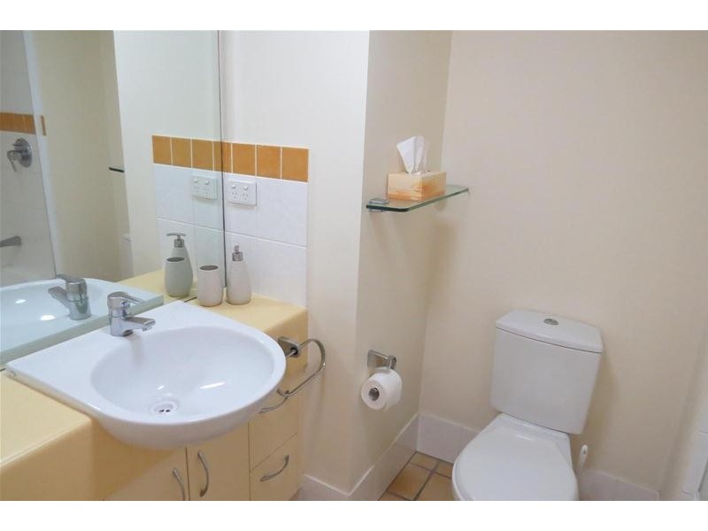 438/180 Alexandra Parade, Alexandra Headland QLD 4572