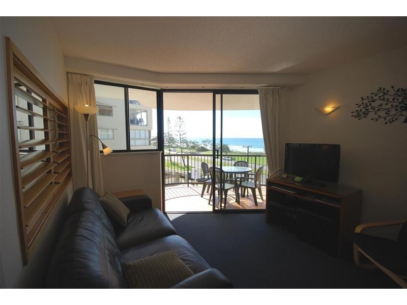 19/136 Alexandra Parade, Alexandra Headland QLD 4572