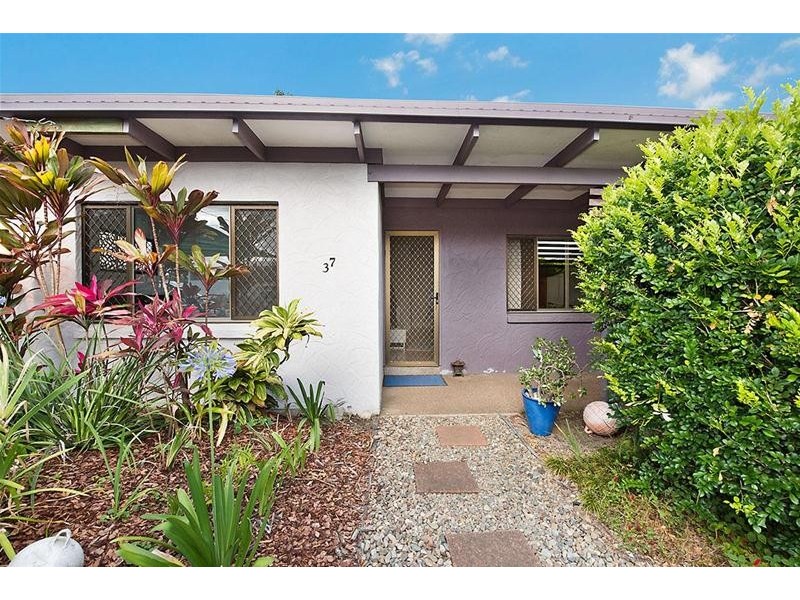 37 Bauhinia Drive, Mooloolaba QLD 4557