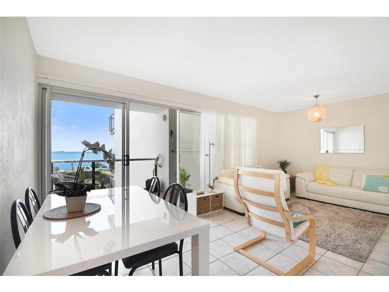 9/246 Alexandra Parade, Alexandra Headland QLD 4572