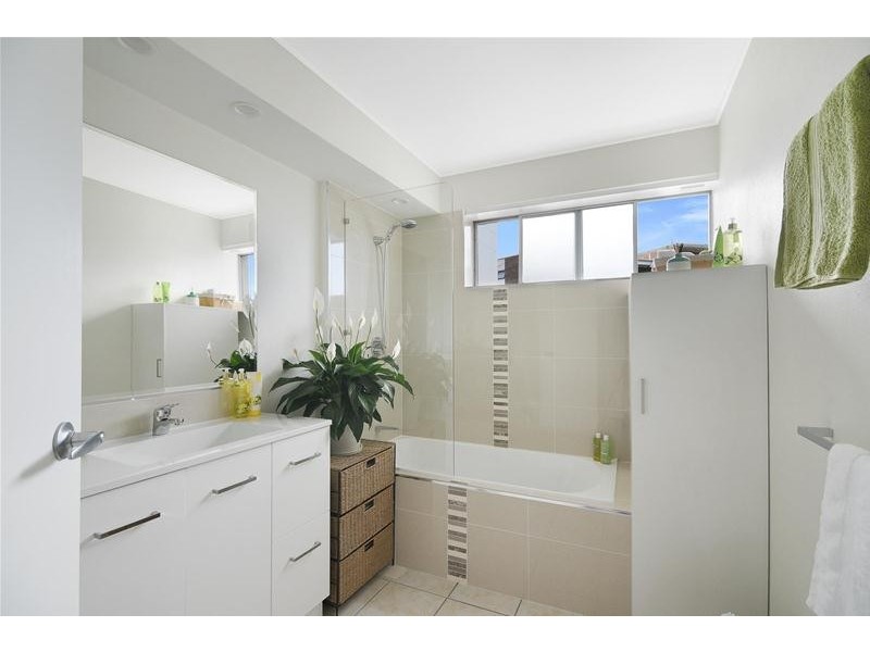 9/246 Alexandra Parade, Alexandra Headland QLD 4572