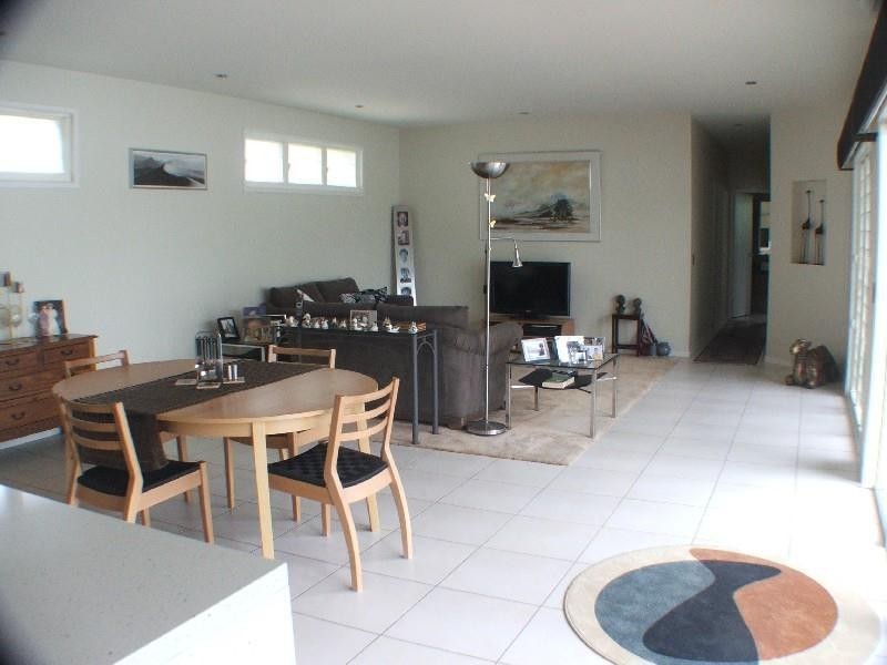 14 Magnetic Street, Parrearra QLD 4575