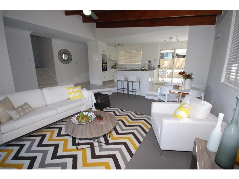 41 Elinya Street, Battery Hill QLD 4551