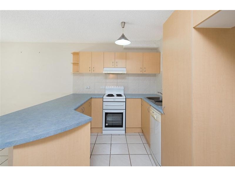 2/4 Yallanga Place, Mooloolaba QLD 4557