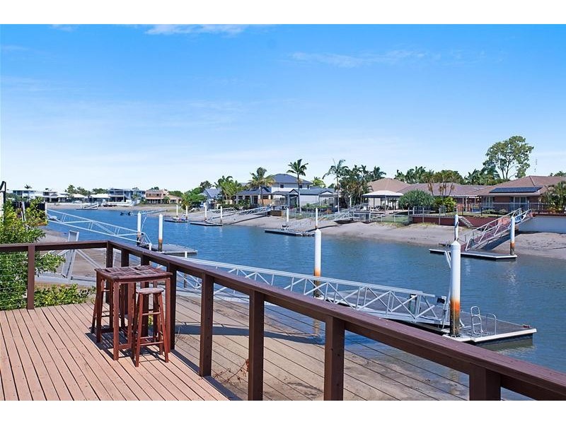 2/4 Yallanga Place, Mooloolaba QLD 4557