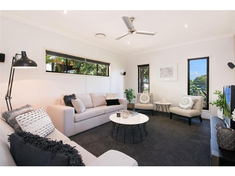 24 Seahorse Drive, Twin Waters QLD 4564