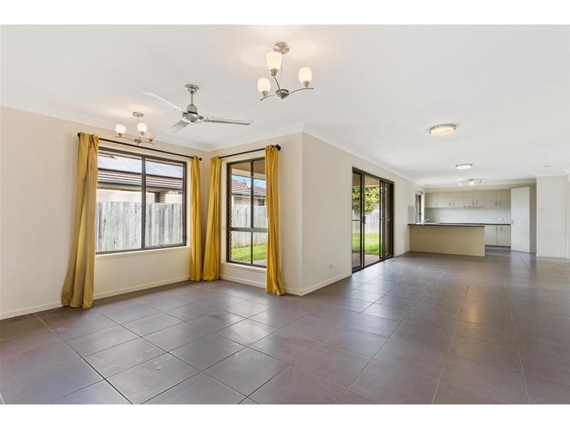 63 Feathertop  Circuit, Caloundra West QLD 4551