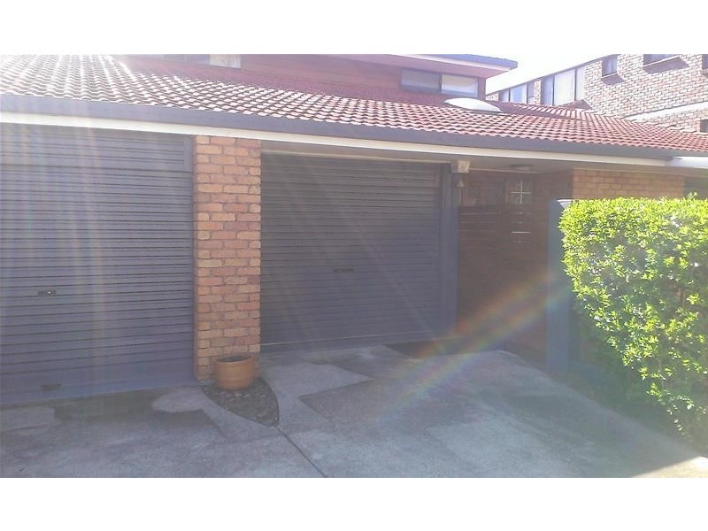 5 Leo Crescent, Alexandra Headland QLD 4572