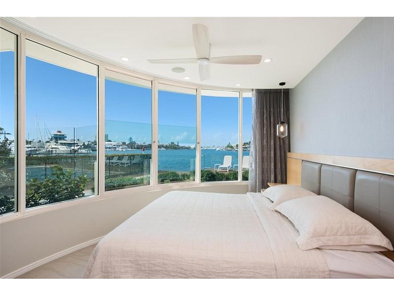 2/49 River Esplanade, Mooloolaba QLD 4557