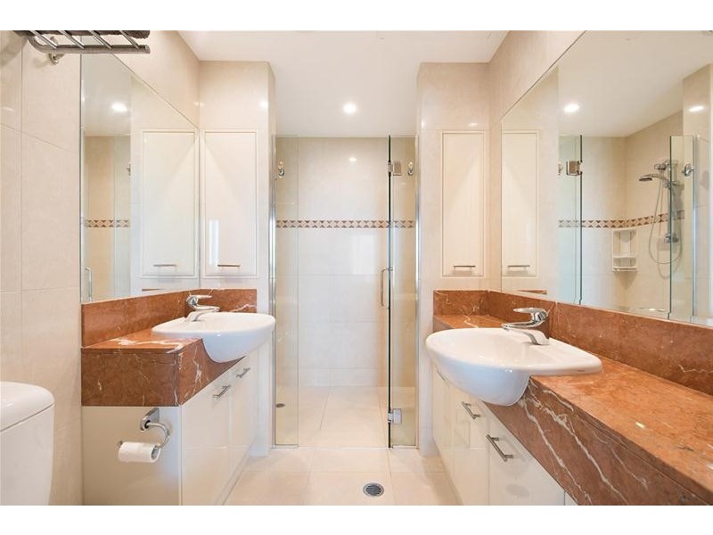 2/49 River Esplanade, Mooloolaba QLD 4557