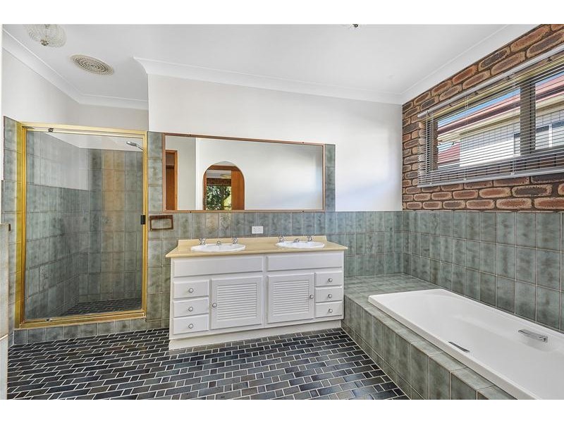 5 Warre Street, Maroochydore QLD 4558