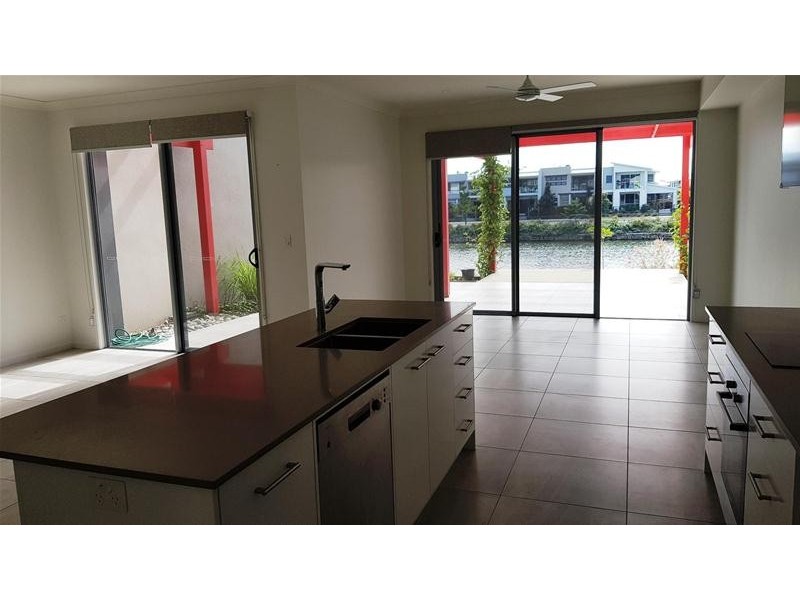 9 Hidden Place, Maroochydore QLD 4558