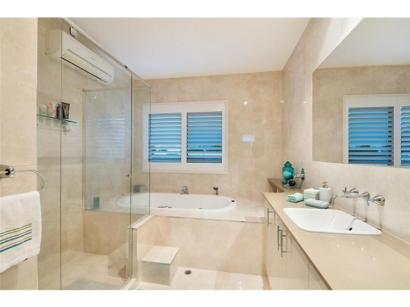 12 Cypress Court, Minyama QLD 4575