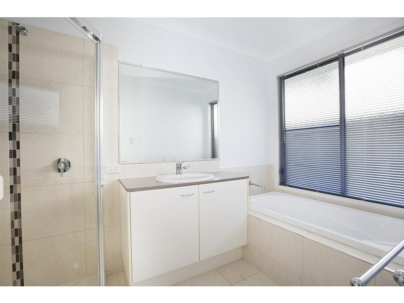 14 Cedarfield Crescent, Sippy Downs QLD 4556