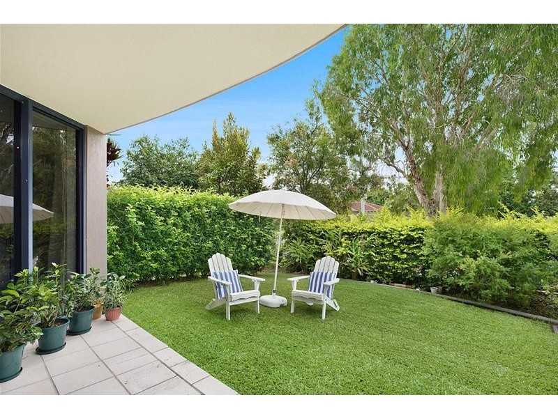 2/87 Duporth Avenue, Maroochydore QLD 4558