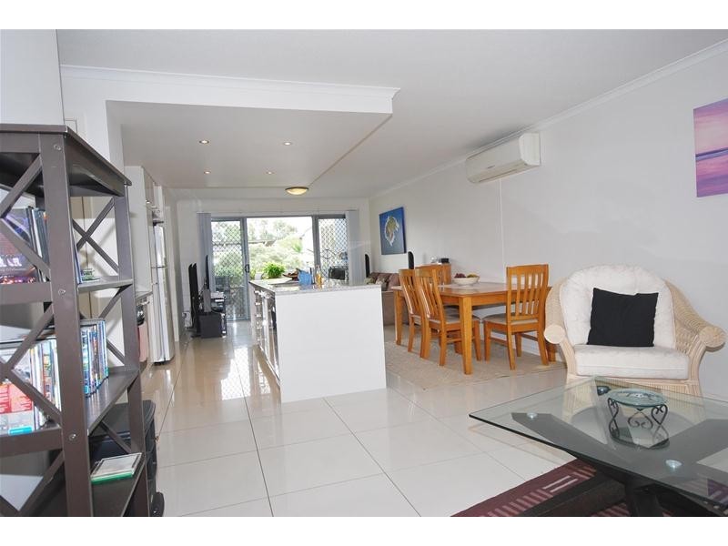 17/40 Primary School Court, Maroochydore QLD 4558