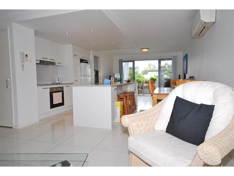 17/40 Primary School Court, Maroochydore QLD 4558