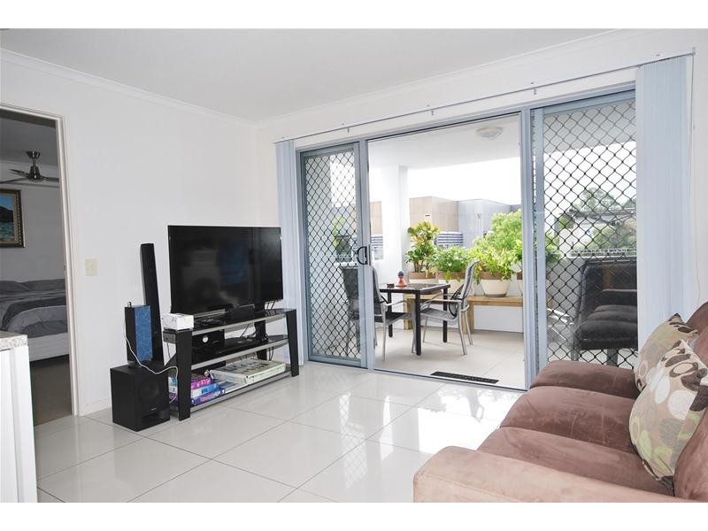 17/40 Primary School Court, Maroochydore QLD 4558