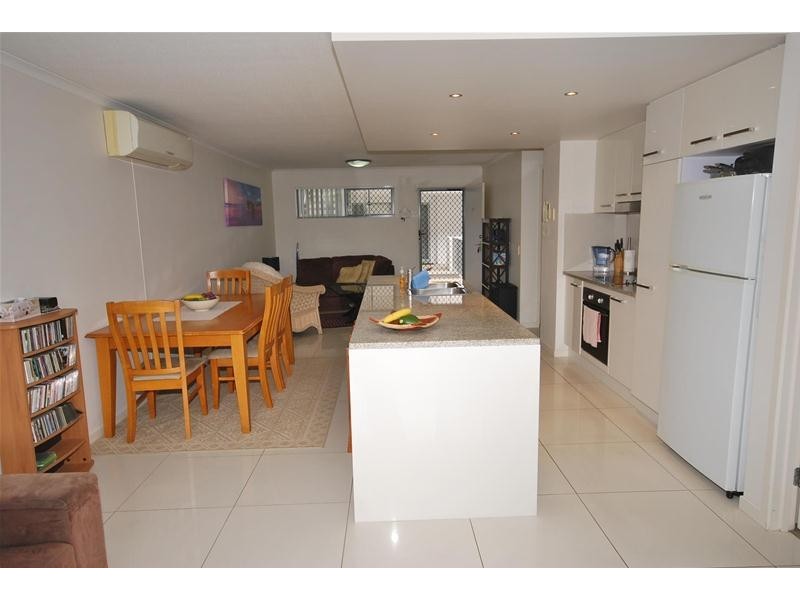 17/40 Primary School Court, Maroochydore QLD 4558