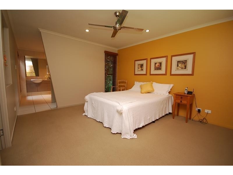 6 St Lucia Crescent, Parrearra QLD 4575