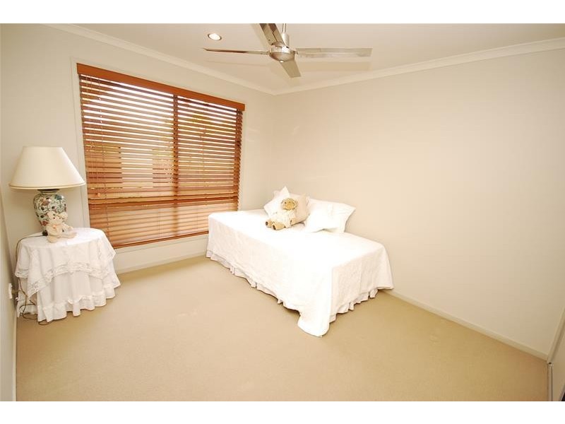 6 St Lucia Crescent, Parrearra QLD 4575