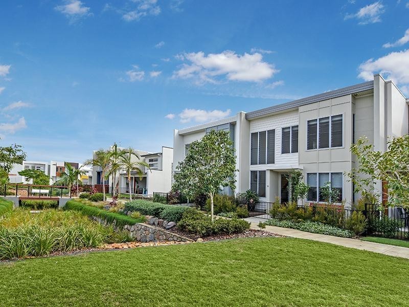 12 Machans Lane, Maroochydore QLD 4558