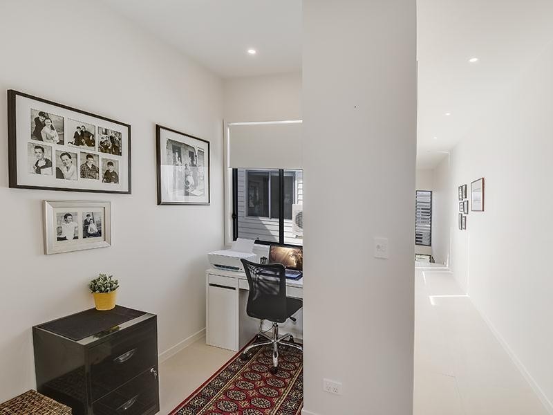 12 Machans Lane, Maroochydore QLD 4558