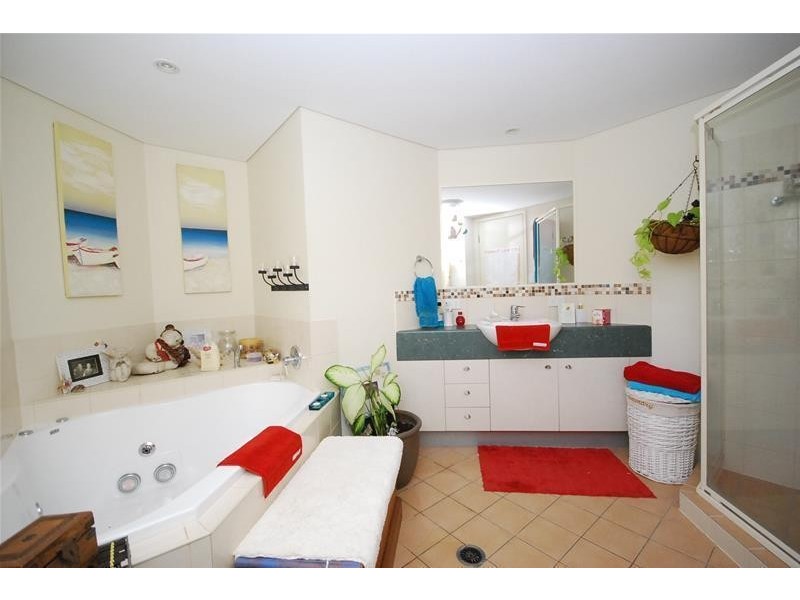 4/100 River Esplanade, Mooloolaba QLD 4557