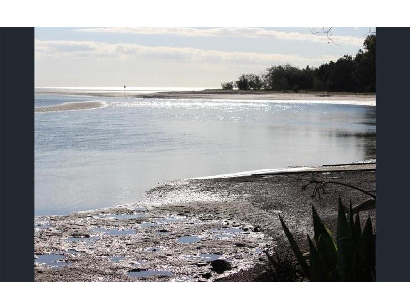 48 Moreton Street, Toogoom QLD 4655