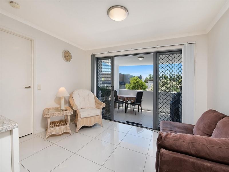 17/40 Primary School Court, Maroochydore QLD 4558