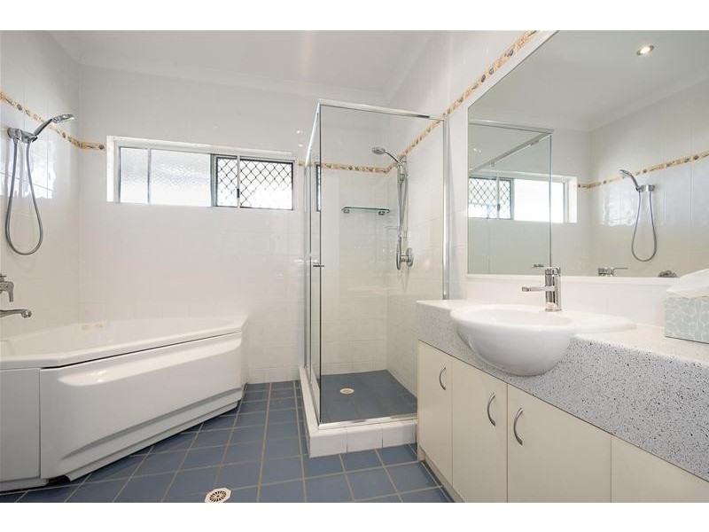 27/4 Buderim Avenue, Alexandra Headland QLD 4572