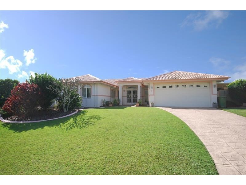 1 Sunburst Court, Mountain Creek QLD 4557